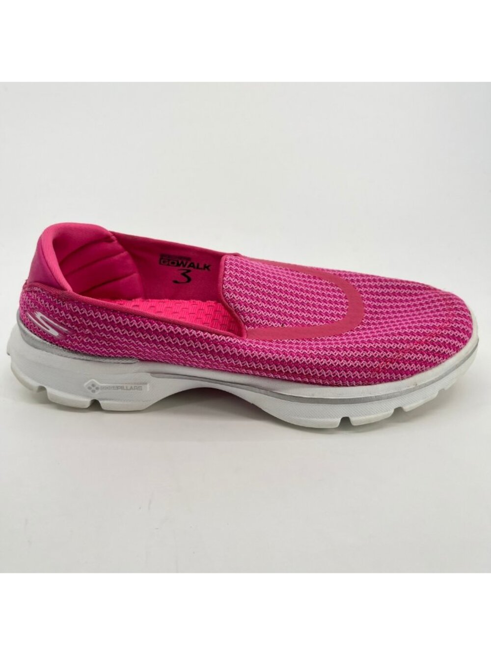 Skechers Go Walk 3 Womens Size 6 Pink Athletic Walking Slip-On Shoes Sneakers